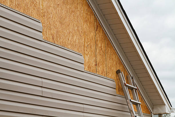 24/7 Emergency Storm Damage Siding Repair experts in Waynesburg, PA